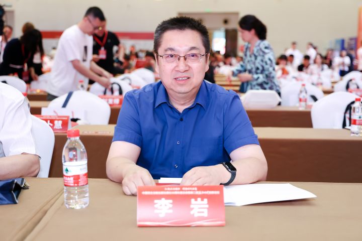 中国民主法制出版社建社35周年座谈会暨第二届《法治时代》创新论坛成功举办